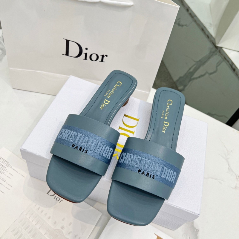 ch**an D*or slippers